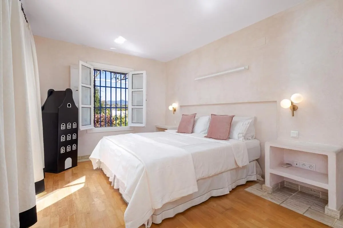 Casa Del Sol Villa By Hostlovers Marbella